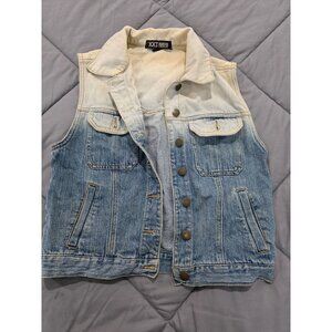 XXI Premium Denim Custom Get off My Lawn Sleeveless Women Sz M Denim Vest Jacket